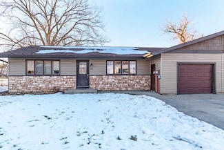 109 Lothe Rd Unit 1, Marshall, WI 53559