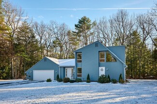 47 Ashley Cir, Easthampton, MA 01027