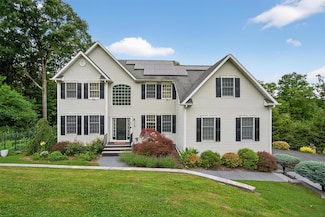 20 Long View Dr, Unionville, NY 10988