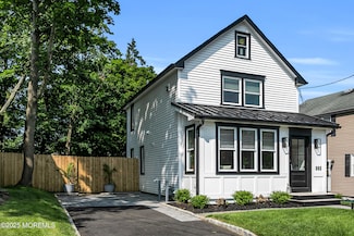 302 Spring St, Red Bank, NJ 07701