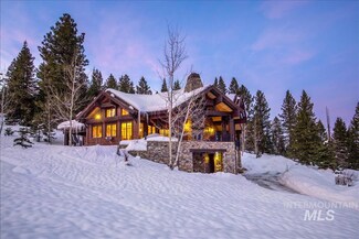 516 White Water Dr, Donnelly, ID 83615