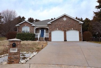 2804 Bridgewood Ct, Manhattan, KS 66502