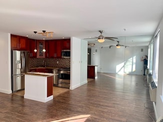10 Canterbury Rd Unit 1G, Great Neck, NY 11021
