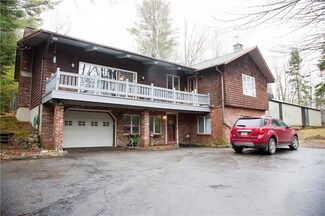 889 Eastern Ave, Holden, ME 04429
