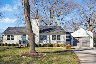 5214 Aberdeen Cir, Fairway, KS 66205