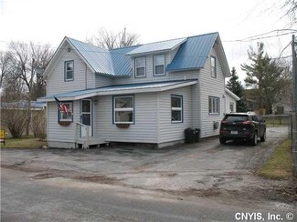 42 Anthony St, Alexandria Bay, NY 13607