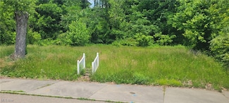 6289 S Water St, Uhrichsville, OH 44683