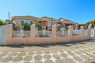 3830 W 118th St, Hawthorne, CA 90250