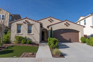 385 Fir St W, Madera, CA 93636
