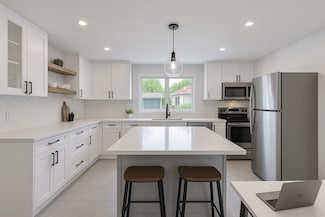 5 Benson Ave, Saugus, MA 01906
