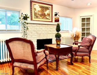 916 4th Ave, Wall Township, NJ 07719