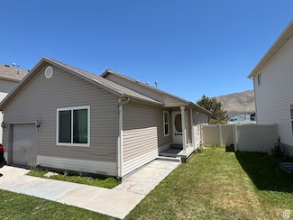 4532 N Maple Dr, Eagle Mountain, UT 84005