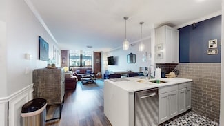 42 8th St Unit 4103, Boston, MA 02129