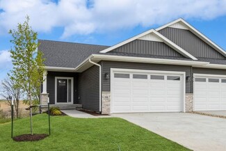 208 Dogwood Ln, Tiffin, IA 52340