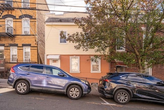 1111 6th St, North Bergen, NJ 07047