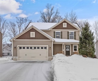 3135 Samantha Dr, Baldwinsville, NY 13027
