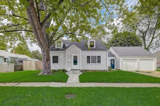 416 E Edwards Ave, East Dundee, IL 60118