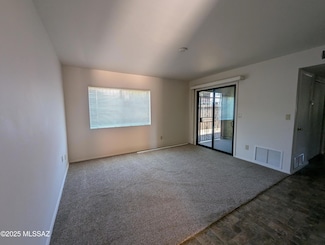 1524 S Columbus Blvd, Tucson, AZ 85711
