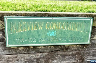 146 Parkview Dr Unit 19, Teaneck, NJ 07666