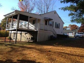 8 Gayle St, Woburn, MA 01801