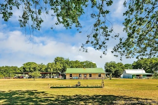 7632 State Highway 7, Wapanucka, OK 73461