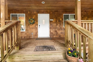 4141 Timberline Rd, Clinton, WA 98236
