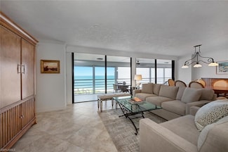 4751 Gulf Shore Blvd N Unit 1507, Naples, FL 34103