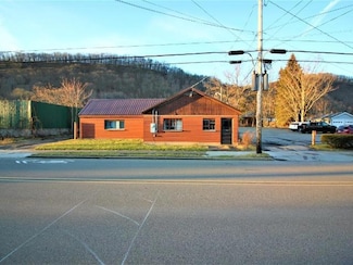 1408 Pennsylvania Ave E, Warren, PA 16365