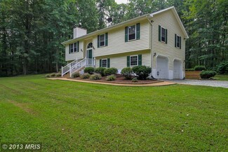 35 Cypress Ln, Fredericksburg, VA 22406