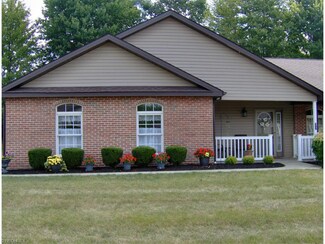 2033 E River Rd Unit 27, Newton Falls, OH 44444