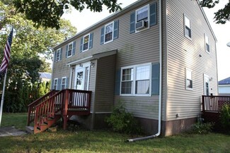 511 Stanley St, Fall River, MA 02720