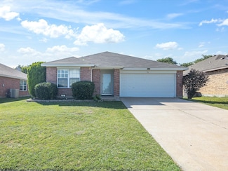 836 Cedar Ridge Ln, Burleson, TX 76028