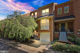 10227 Aspen Willow Dr, Fairfax, VA 22032