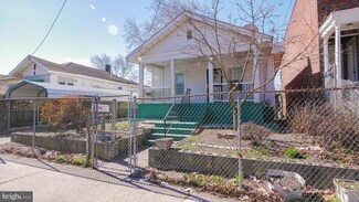 311 N 34th St, Camden, NJ 08105