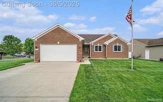 12436 Spencer Ln, Carleton, MI 48117
