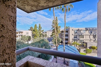 5122 N 31st Way Unit 244, Phoenix, AZ 85016