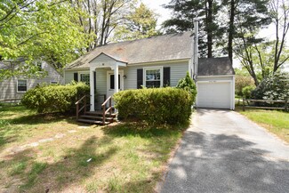 28 Chamberlain Ave, Brunswick, ME 04011