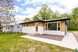 1703 N Basswood Ave, Duluth, MN 55811