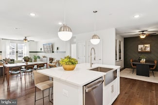 3700 Havertill Ln Unit 1201, Woodbridge, VA 22193