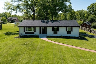 9099 Foxhunter Ln, Cincinnati, OH 45242