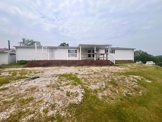 8548 Mount Carmel Ridge Rd, Saint Marys, WV 26170