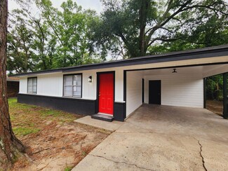 905 Caldwell St, Jasper, TX 75951
