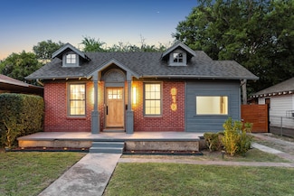 810 S Montclair Ave, Dallas, TX 75208