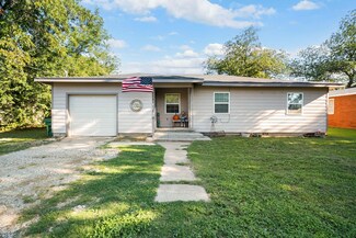 314 W Travis St, Dublin, TX 76446