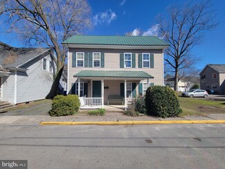 205 E 5th St, Laurel, DE 19956