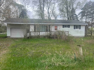 6139 W Nottawa St, Weidman, MI 48893