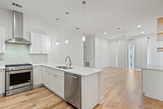 908 Nueces St Unit 46, Austin, TX 78701