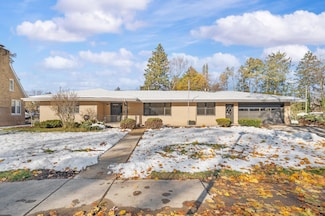 1639 Oak St, Niles, MI 49120