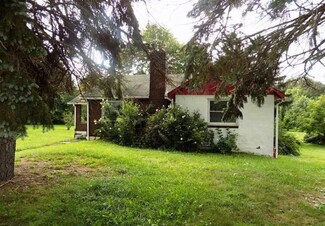 441 W Water St, Slippery Rock, PA 16057