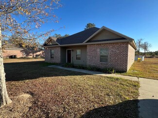 57 Camellia Rd, Carriere, MS 39426